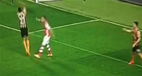 ميرور: المحمدي قدم "غطسة" الموسم .. والحكم خجل من أجله.. فيديو